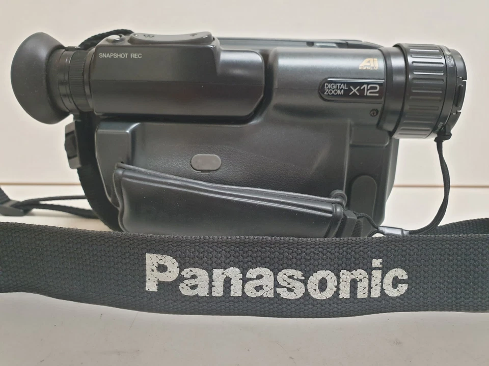Panasonic NV-S5B Palmcorder VHSC w/ Case Power Supply & Instructions Untested - Image 2 of 4