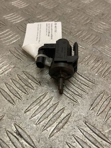 BMW 5 G30 G31 G38 2020 Diesel Turbolader Druckwandler Magnetventil UTO60132