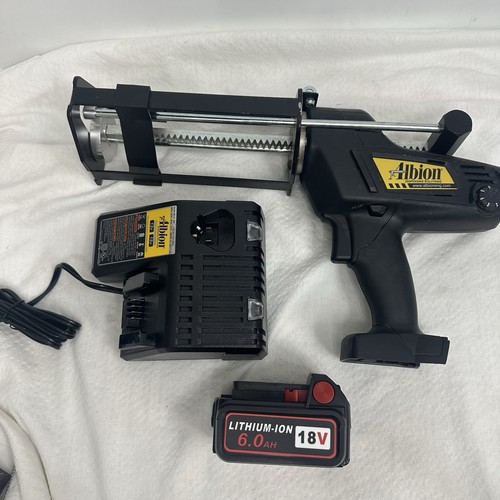 Albion Cordless Caulk & Adhesive Gun 982-4 18V Charger + New Battery E183634
