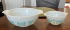 2 Bowls: Vintage PYREX Amish Turquoise-White #443 2-1/2 QT  +  #441- 1-1/2 Pint