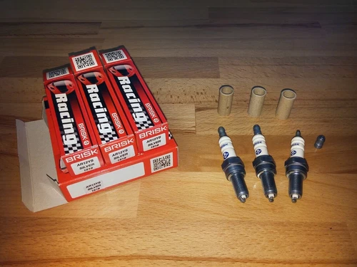 3x BRISK AR12YS-nc9 Spark Plugs fit: Triumph Speed Triple 1050cc - 2005 to 2022