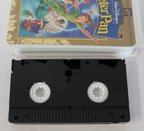 3-VHS Movie Bundle: Lion King, Peter Pan, Hunchback of Notre Dame (Rated G) - Foto 10 di 17