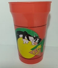 1994 Warner Bros. Looney Tunes Red Cup Betras USA