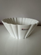 Maxwell & Williams White Ceramic Bowl Large Decorative/Serving Piece
