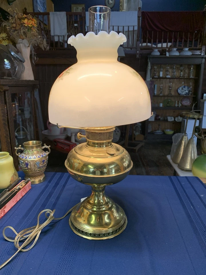 Lámpara de aceite electrificado Rayo con media pantalla de cereza Foto 3 de 4