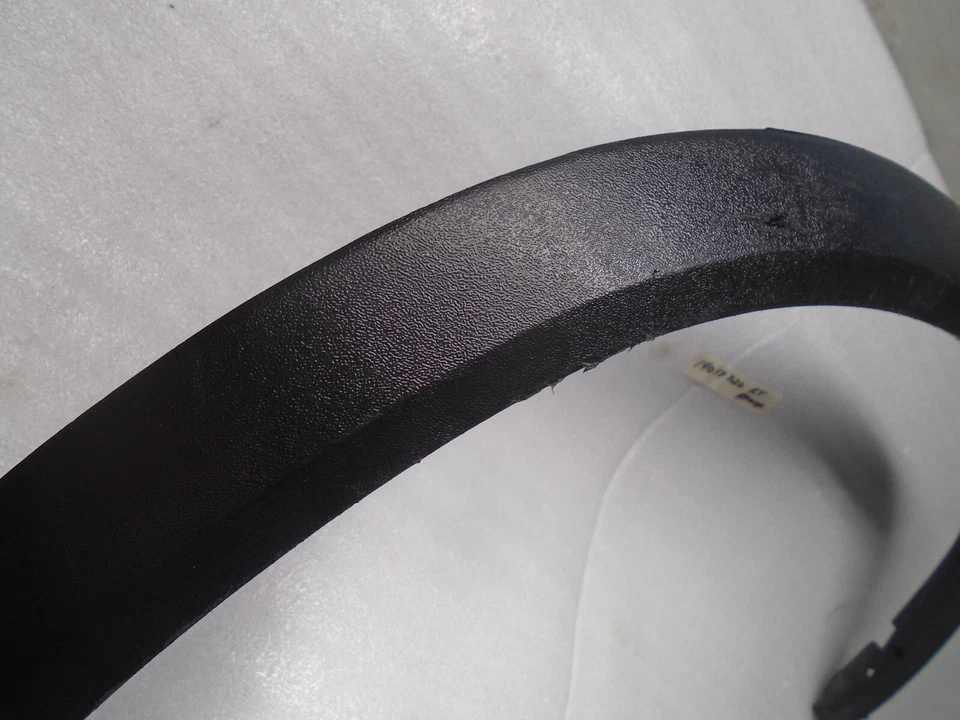 Chevy S10 Blazer GMC S15 1982-93 Jimmy rueda bien moldeado negro OEM delantero derecho Foto 3 de 4