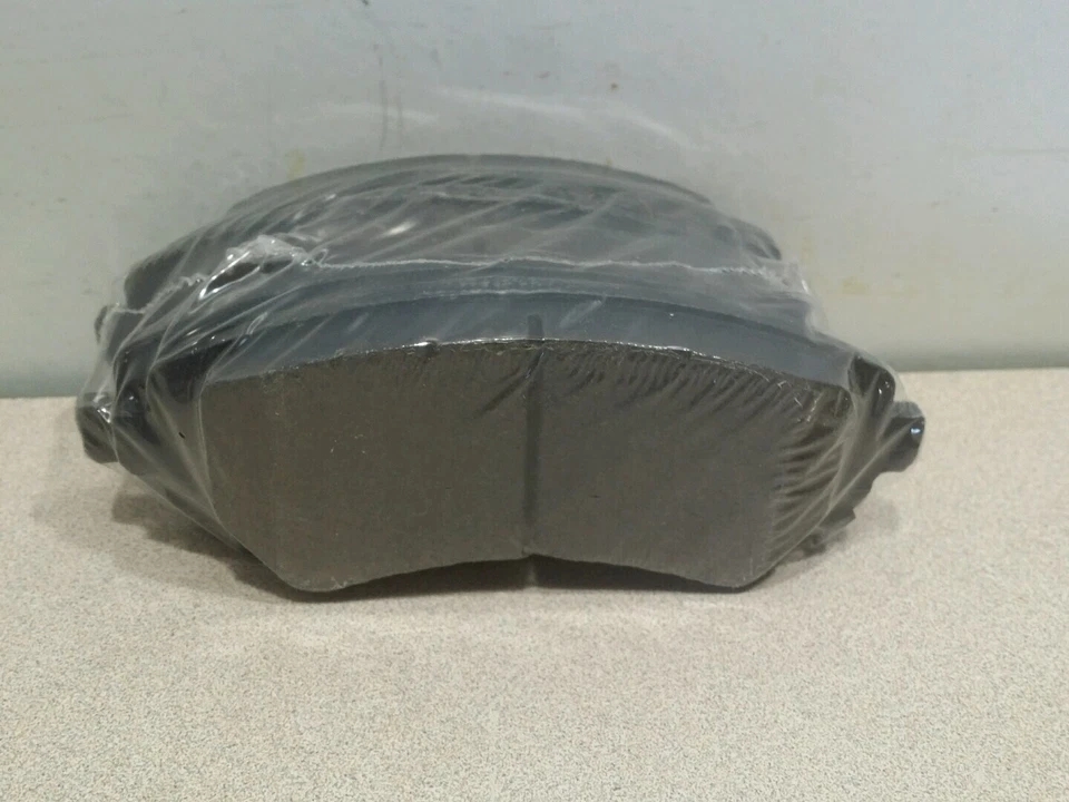 Pastilla de freno de disco delantera Pronto LCD844 para Buick Rendezvous Pontiac Aztek, otros Foto 3 de 4