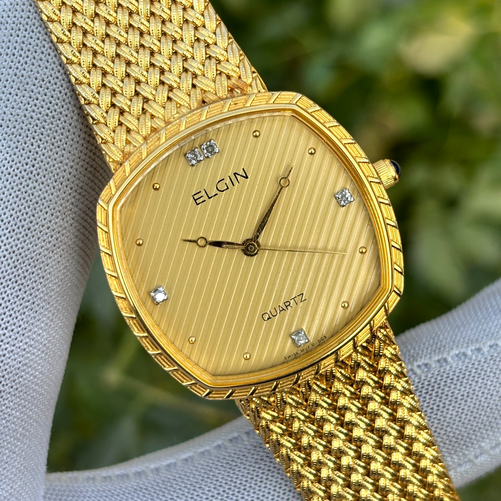 Watch FK266 Swiss Linen Dial Vintage Elgin Diamond Rare!!! Men's Textured Quartz - vintagewatches.pk