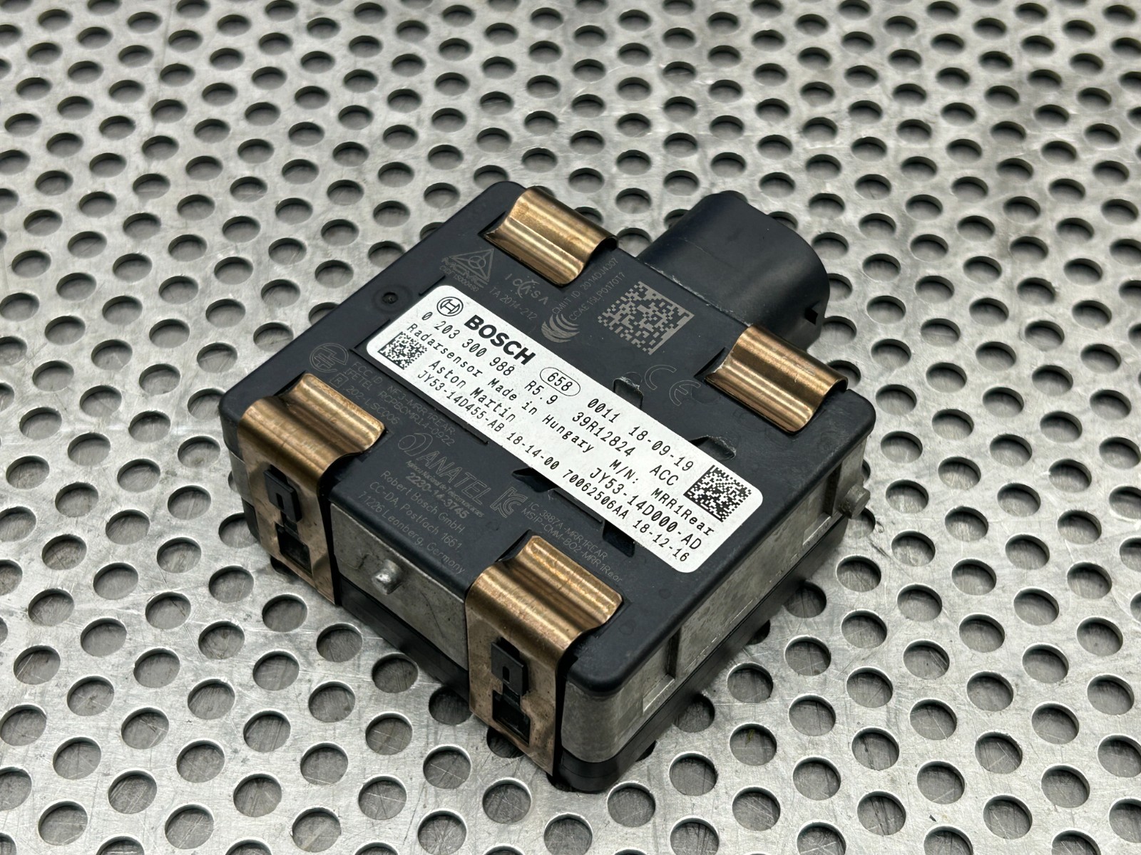 2019 Aston Martin Vantage Cruise Distance Radar Sensor Module
