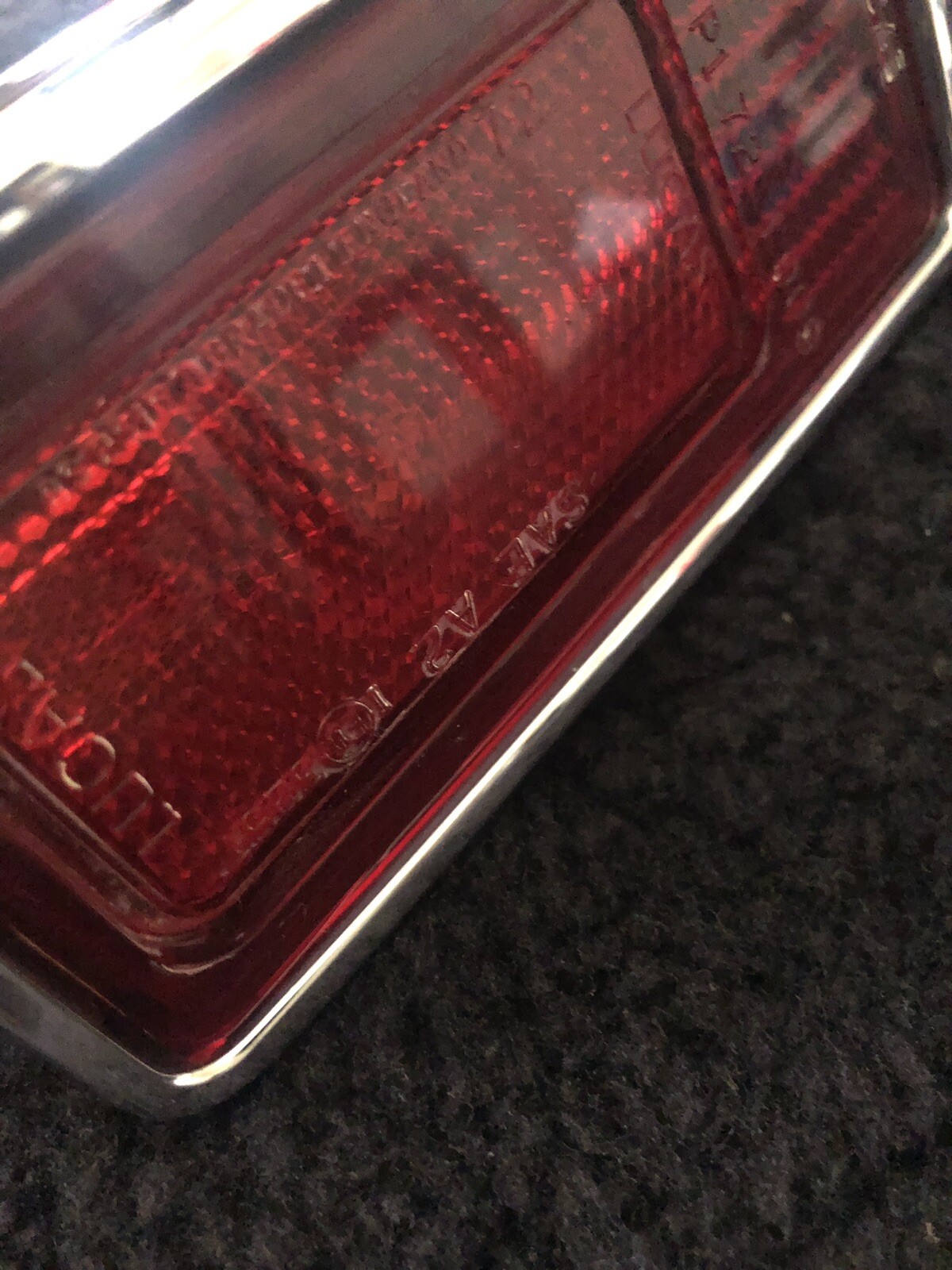 Rolls-Royce Camargue 1975-86 Rear Right Fender Side Marker Lamp UD18394 OEM NOS