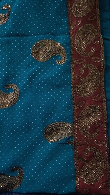 Besticktes Sari Material stammt aus Indien