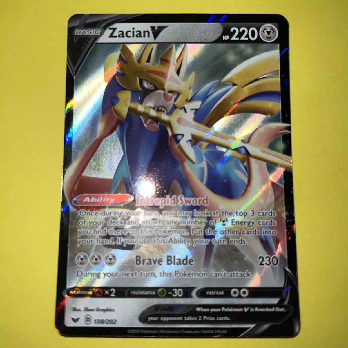 ZACIAN V HP 220 138/202 HOLO POKEMON CARD