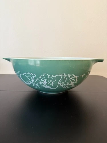 VTG 1960's Pyrex Promotional FETUS Cinderella Green Fruit 4 QT Salad Bowl, #444