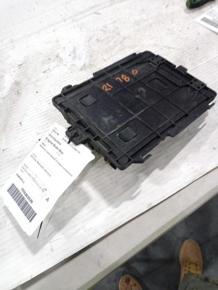 2010 Chevrolet Equinox Engine Control Module ECM OEM 12616889 180K Miles Foto 2 de 4