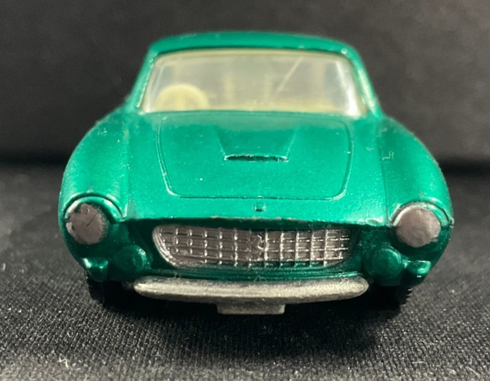 Lesney Matchbox Ferrari Berlinetta #75 1965 coche de colección ruedas regulares fundido a presión ¡Guau! Foto 3 de 4