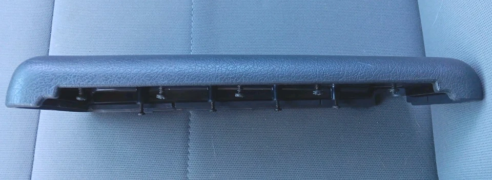 1987-1995 Nissan Pathfinder Console Lid Armrest OEM Dark Gray Clean CA SUV - Image 4 of 4