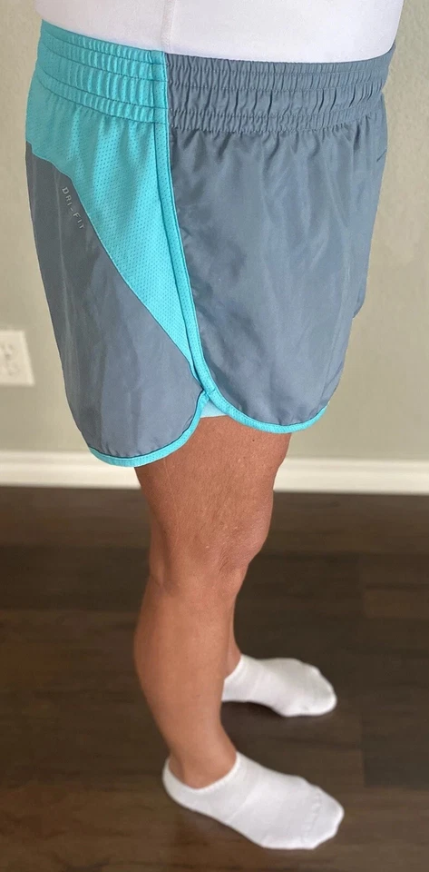 Pantalones Cortos NIKE Para Mujer GRANDES Calzoncillos Forro Cordón DRI-FIT Logo en la Pierna # Foto 3 de 4