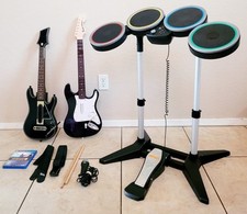 Playstation 4 Rock Band 4 Bundle Fender Guita...