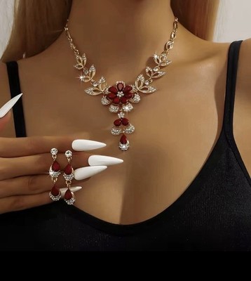  necklace and earring set floral desing.
