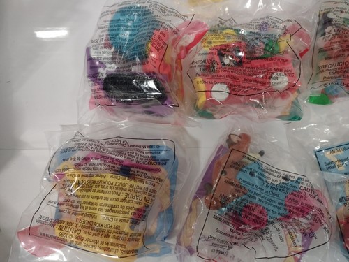 McDonalds Happy Meal Animaniacs 1995 Complete Set of 8 toys & 1 Box - Picture 3 of 6