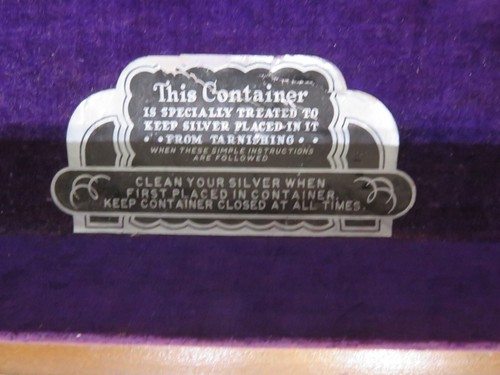 Silverware Storage for 12 Purple Tarnish Proof Interior Wood Chest 18"x11½"x3¾' - Picture 2 of 9