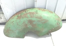 USED NICE STRIAGHT JOHN DEERE L TRACTOR LH FENDER AL2204R