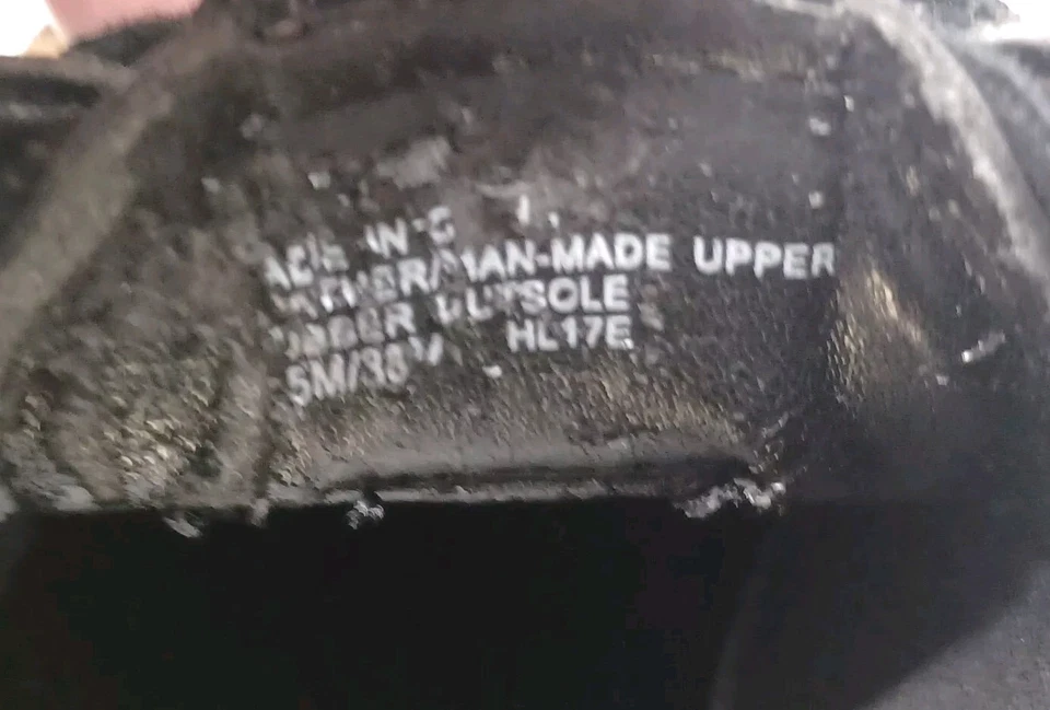 Zapatillas deportivas Michael Kors con cordones estampado de leopardo charol fotos de notas 4 y 5 Foto 4 de 4