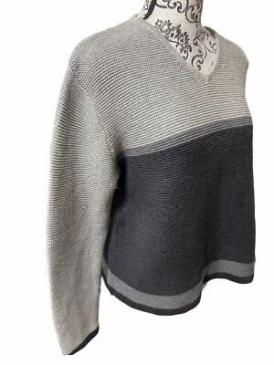 Vintage Eddie Bauer 100% Cotton Women's Medium Gray V-Neck Sweater