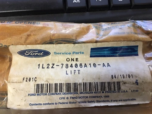 NEW OEM 1L2Z78406A10AA RH LIFTGATE CYL 2002-2007 MOUNTAINEER 2002-2004 EXPLORER