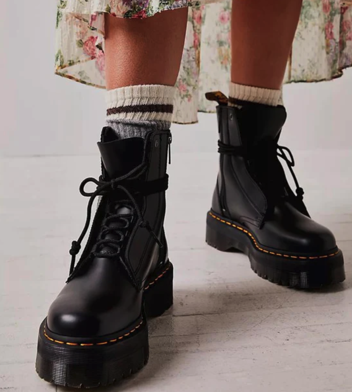 DR. MARTENS JARRICK SMOOTH LEATHER PLATFORM BOOTS MSRP$280 SOFT