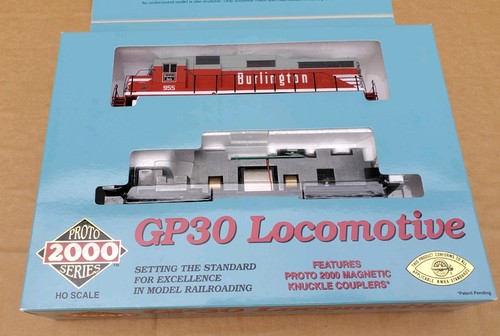 Proto 2000 21517 HO Scale CB&Q Powered GP30 Diesellok #955 LN/Box spud02 | Zustand: New: Other (See Details)