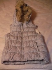 Gap Kids hooded puffy vest - size medium 8 
