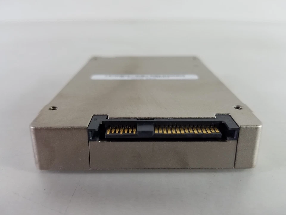 HGST EMC HUSMR1680ASS204 800 GB SAS 3 2.5 in Solid State Drive - Image 3 of 3