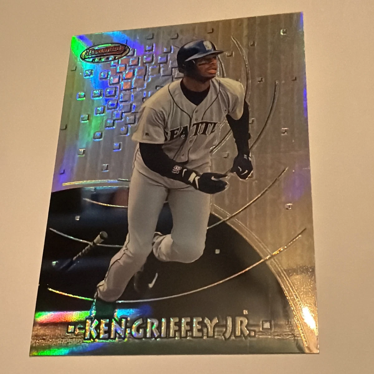 KEN GRIFFEY JR._RELIC CARD_シリアルNo.入り#50 KEN GRIFFEY JR._RELIC CARD_シリアルNo.入り#50 - メルカリ