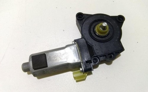 Motor elevalunas delantero derecho KIA CARENS III UN 2.0 diésel 103kw 2007 22672368 - Imagen 2 de 2