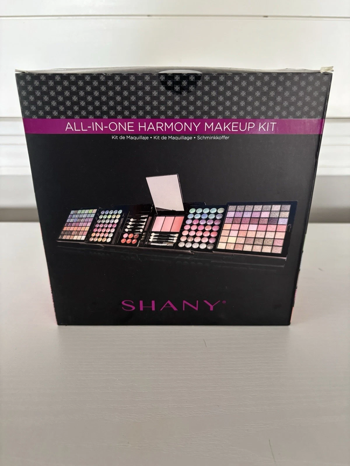 SHANY Harmony Makeup Set Kit - Ultimate Color Combination -Eyeshadow, Blush, Lip
Opens in a new wind