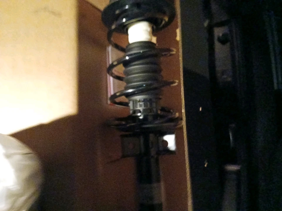 Amortiguadores de puntales delanteros completos de 2 piezas para Mercedes-Benz E350 2006-2009 tracción trasera Foto 3 de 4