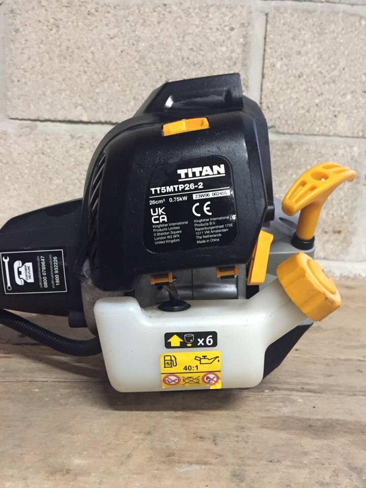 Protezione Originale Titan Per Decespugliatore A Benzina – Attacco TT5MTP26-2 – Nero