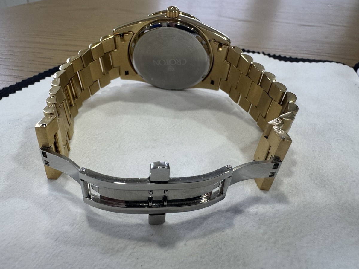 Croton Mens Diamond Gold CN307373 Mother Of Pearl 42mm Swiss