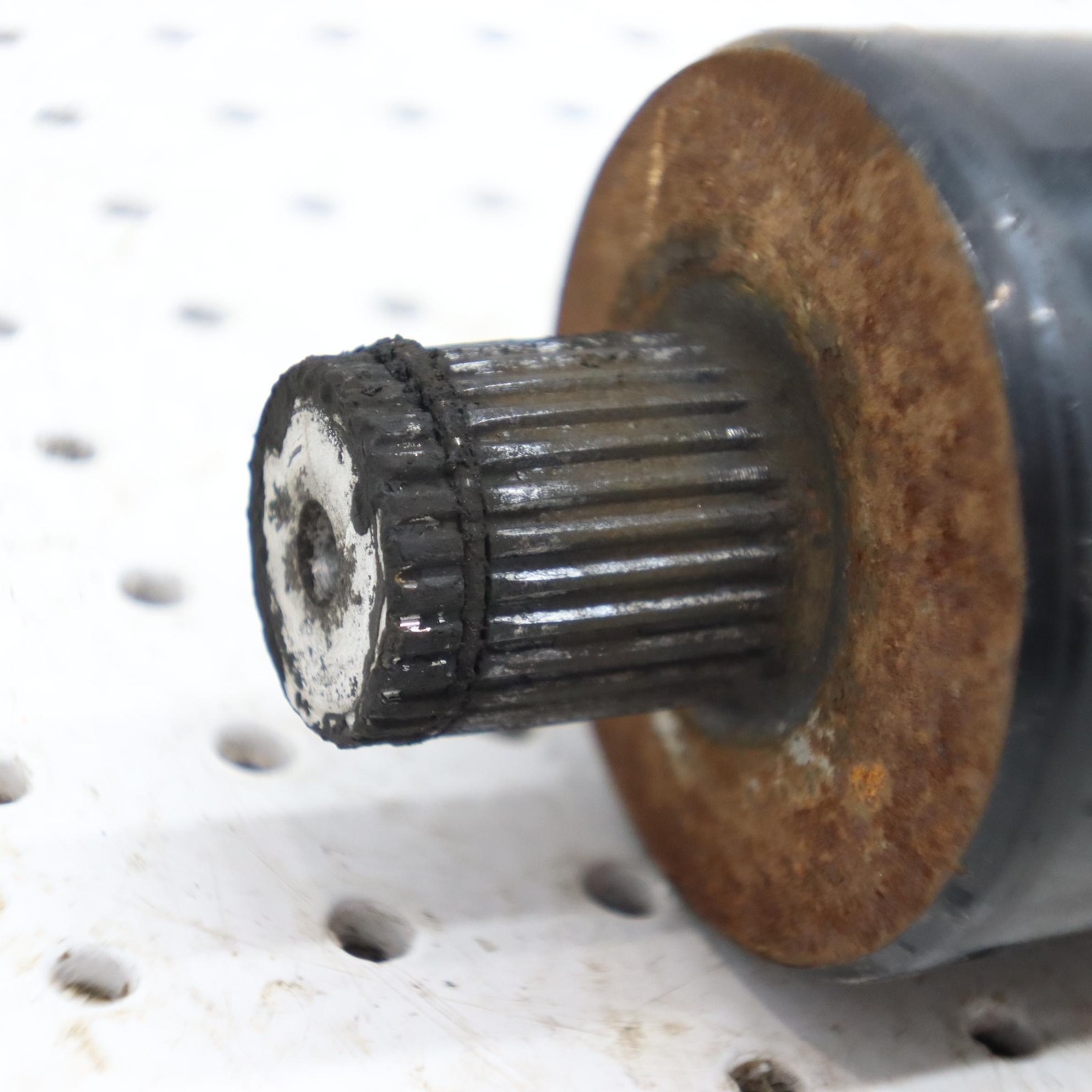 2010 POLARIS SPORTSMAN XP 850 REAR CV DRIVE AXLE SHAFT 1332809 1332642