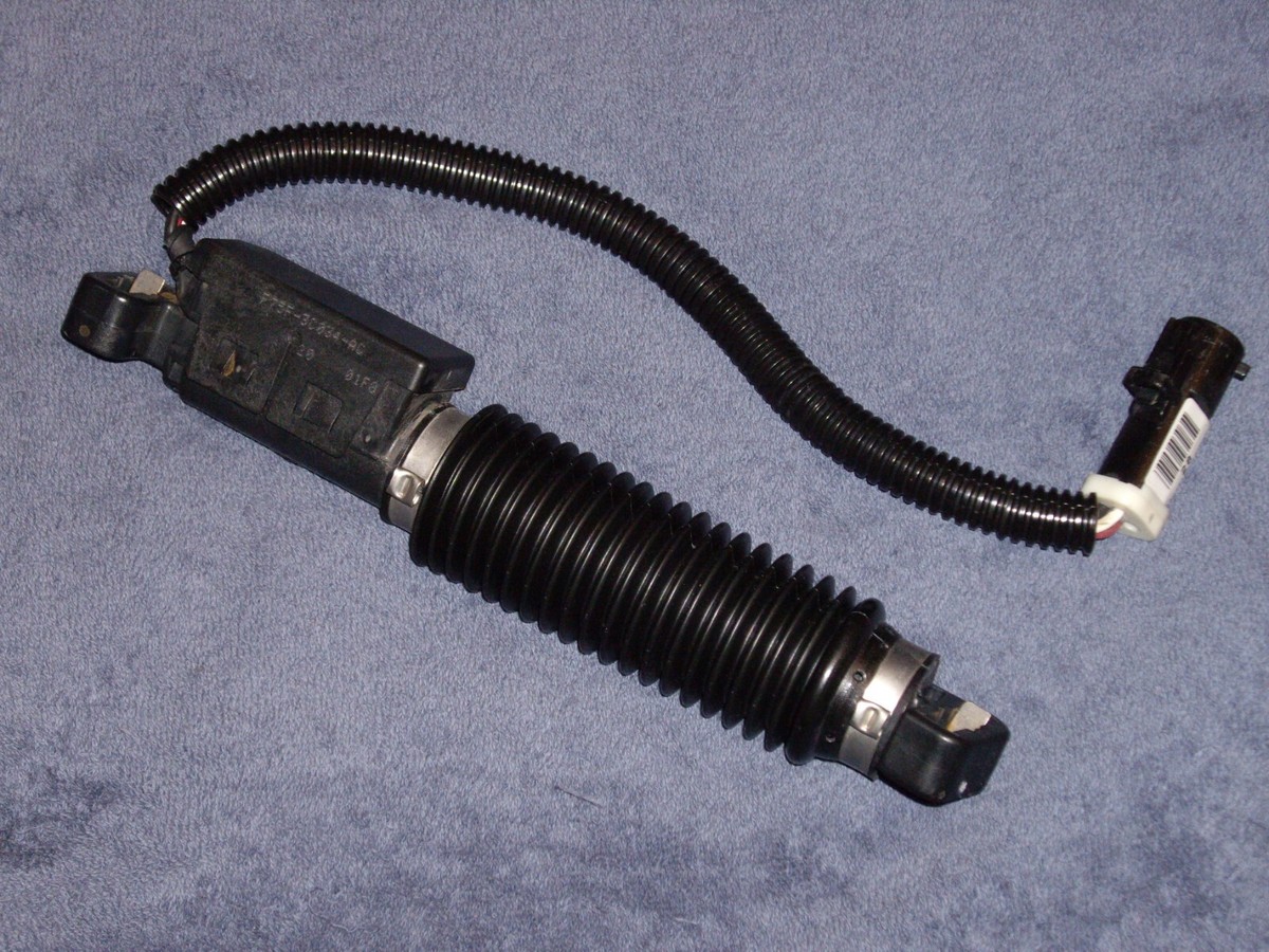5-8264 • Highway Navigation. 1998-2002 Lincoln Navigator OEM Air Ride Suspension Height
