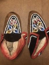 Vintage Genuine Native American Beaded Moccasins Adult