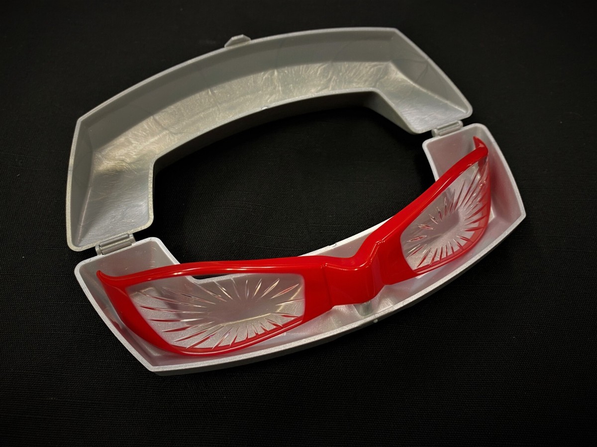 ウルトラセブン ULTRA-EYE サイン入り 1/1 s-l400.jpg
