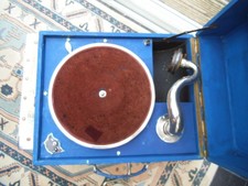 gramophone vintage old for repair - comes with a few old records cheap bargain