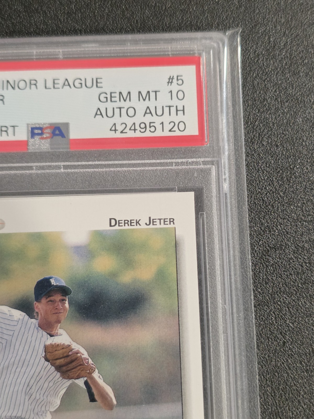 Derek Jeter SIGNED 1992 Upper Deck Minor League PSA 10 DNA AUTO RC Yankees POP 1 view 4