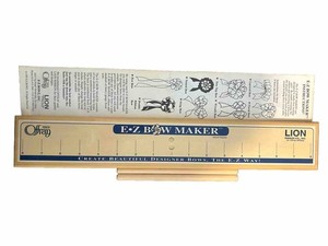 Offray EZ Bow Maker Lion Ribbon Co. Vintage 1993 Christmas Holiday Gift wrap