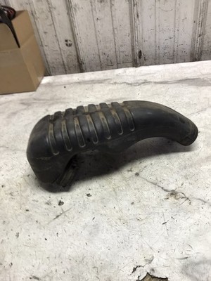 85 Honda VT700 VT 700 C Shadow Air Intake Manifold Boot Tube Duct 