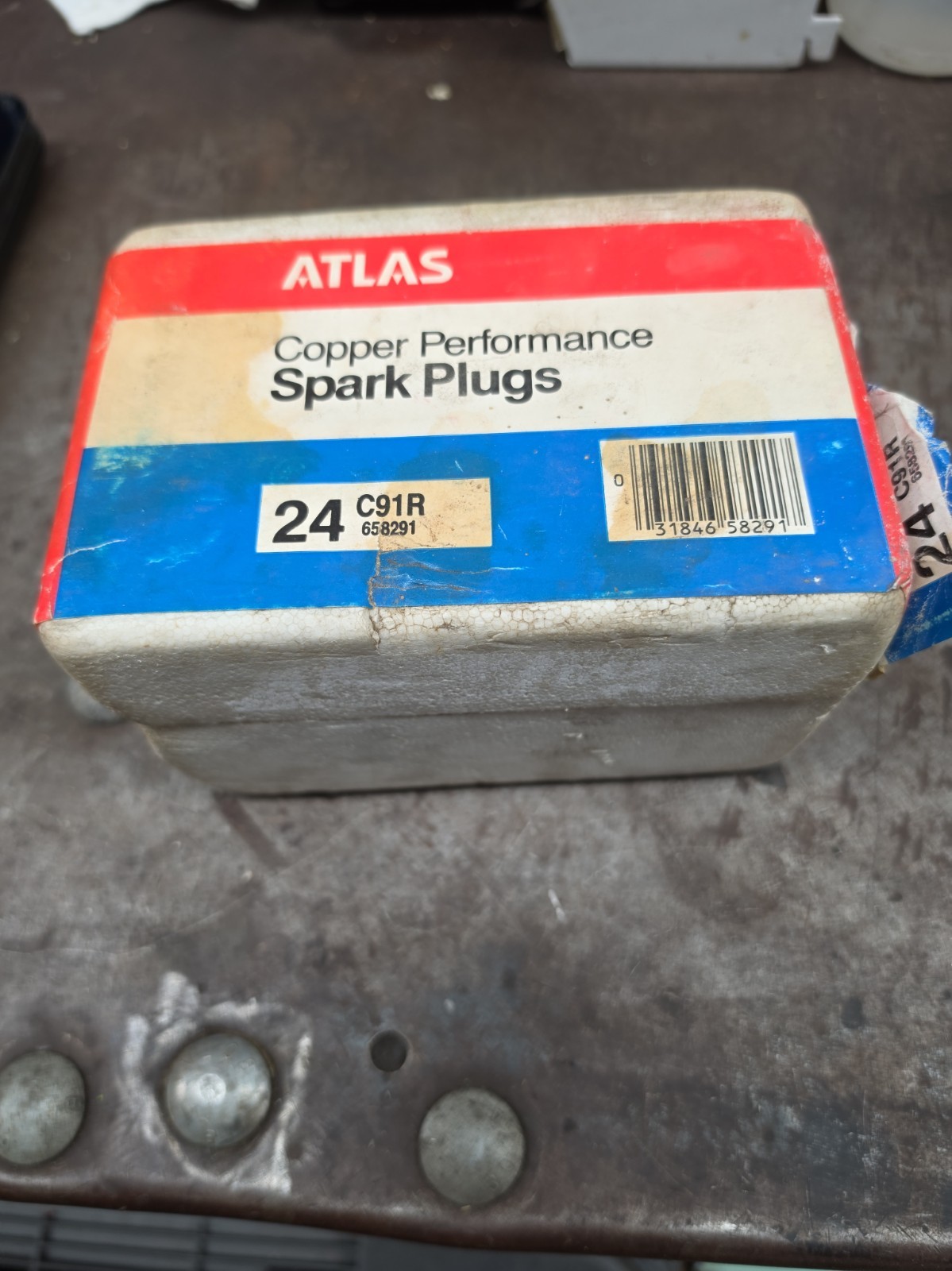 Spark Plugs ATLAS C91R   9 - pieces in bulk box  Partial Box   