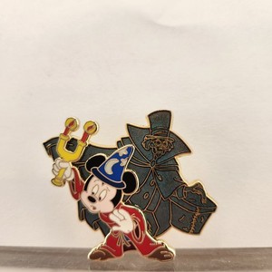 WDI Haunted Mansion Sorcerer Mickey Hatbox Ghost LE  300 Pin