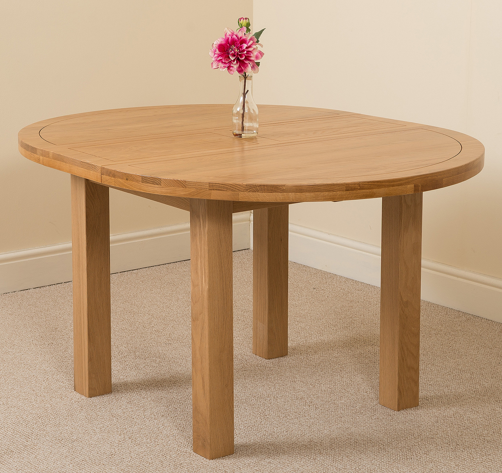 Edmonton 110140 cm Extendable Oak Dining Table w/ 4 or 6 Montana